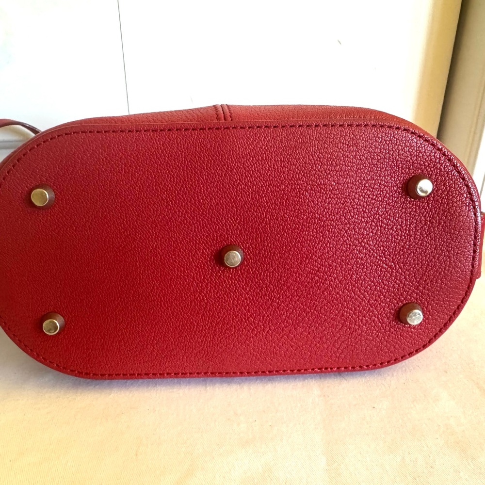 ALEXANDER McQUEEN Red Leather Crossbody Bucket Bag - Picture 10 of 16
